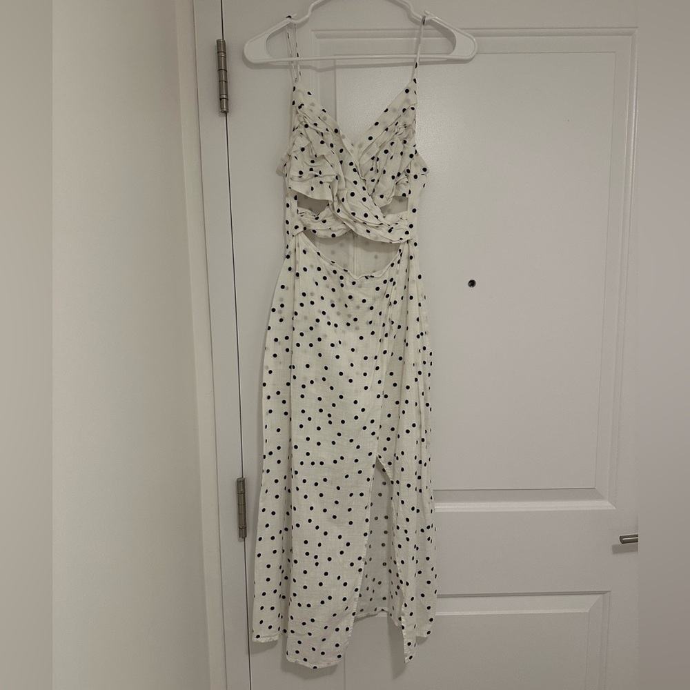 Beach dress with cutout and slit XS